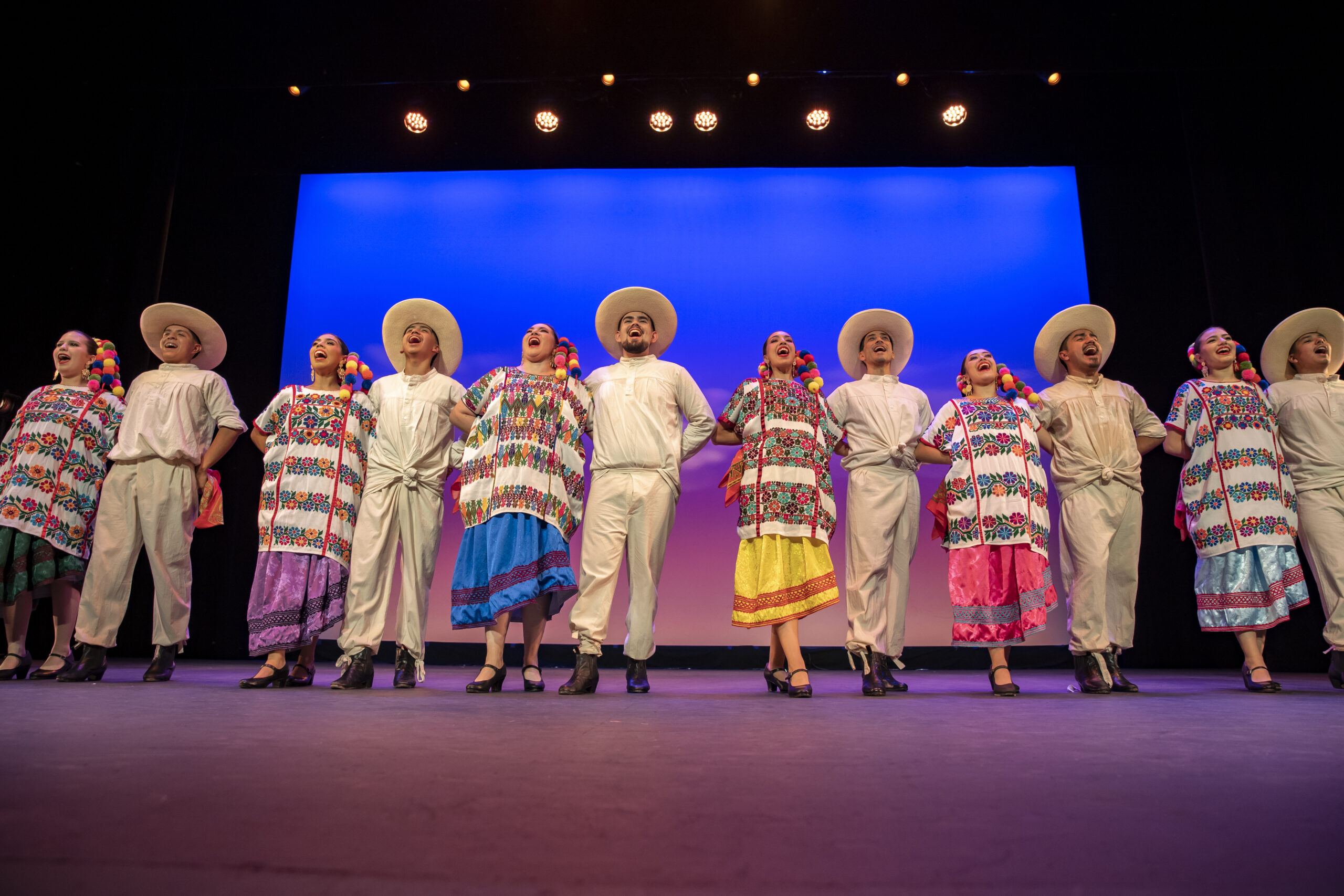 Los Bailadores de Bronce, Dancing Tradition Into the Future